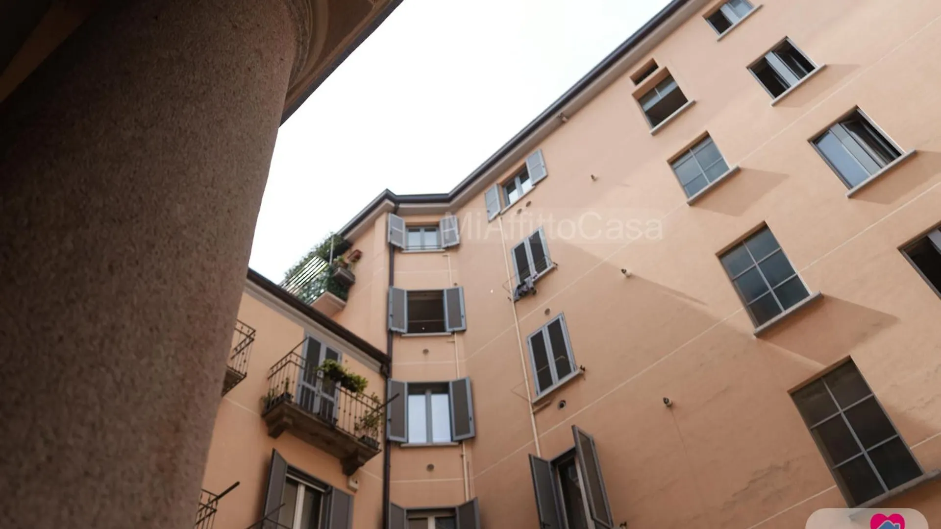 Appartement Looking 4 Central Station Close To Milano City Center